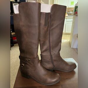 Arizona Jean Co Memory Foam Brown Women's Size 9
